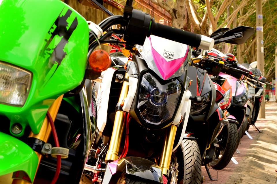 Loat xe do doc dao cua biker Sai thanh hoi tu hinh anh
