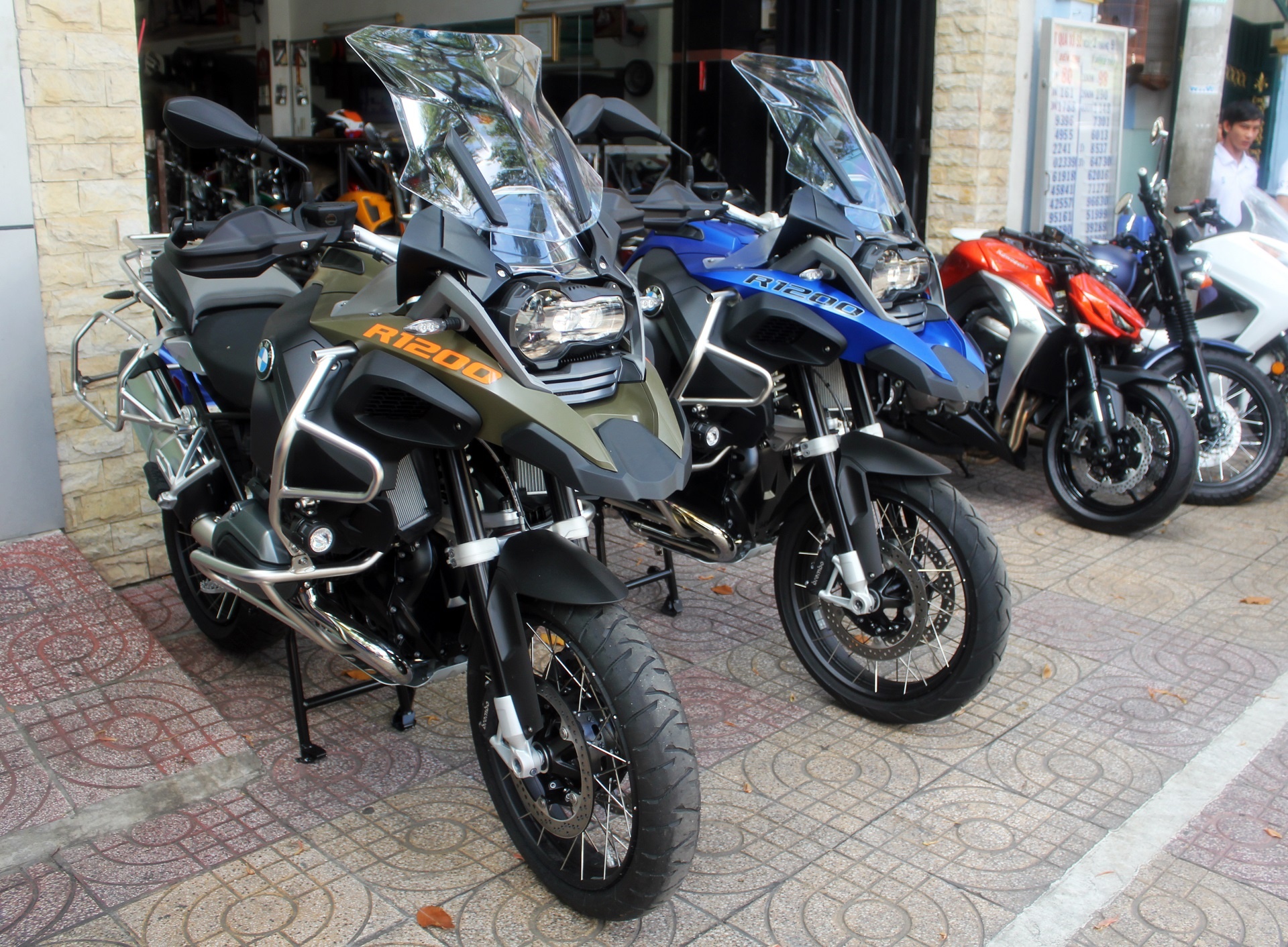 Sieu mo to danh cho dan phuot cua BMW ve Viet Nam hinh anh