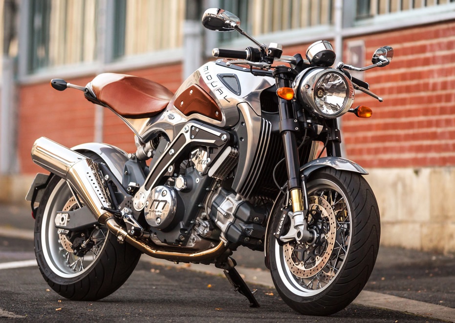 Chiec sieu moto gia ngang Ferrari hinh anh