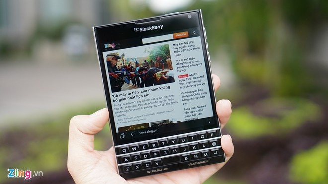 Danh gia nhanh Blackberry Passport dau tien tai Viet Nam hinh anh