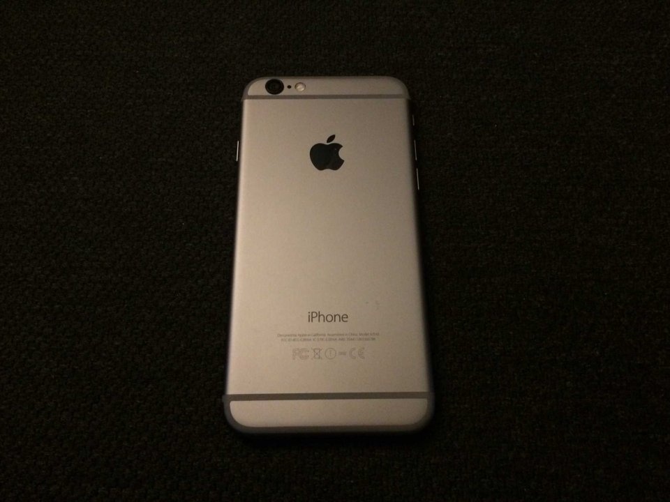 Trum truyen thong Rupert Murdoch la fan cua iPhone 6 hinh anh