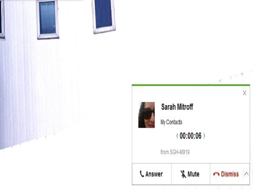 Khi có cuộc gọi đến, người dùng có thể nghe máy hoặc từ chối.