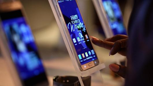 Doi thu cua Android tu Samsung bi nghi ngo hinh anh