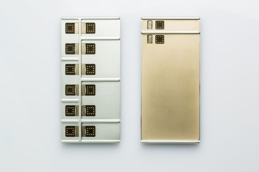 Người dùng có thể bắt đầu tuỳ biến chiếc smartphone của mình bắt đầu từ khung viền...