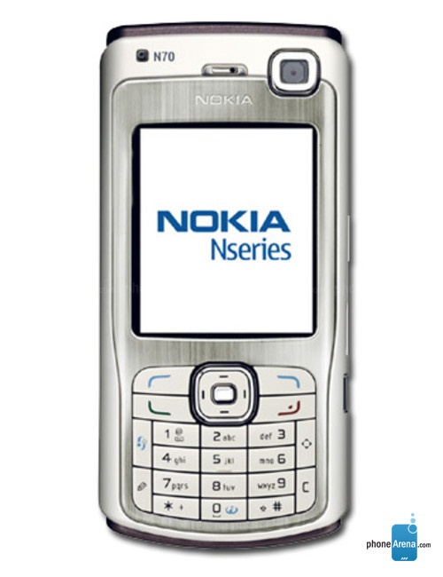 Nokia N70: Thiết bị cũng chạy trên nền tảng Symbian 8.1 S60, N70 có thiết kế dạng thanh truyền thống chứ không kế thừa thiết kế của chiếc Nokia 6680. Thiết bị có màn hình 2,1 inch, độ phân giải 176x208 pixel, một camera 2MP phía sau (không có ống kính quang học Carl Zeiss) và một camera VGA ở mặt trước.