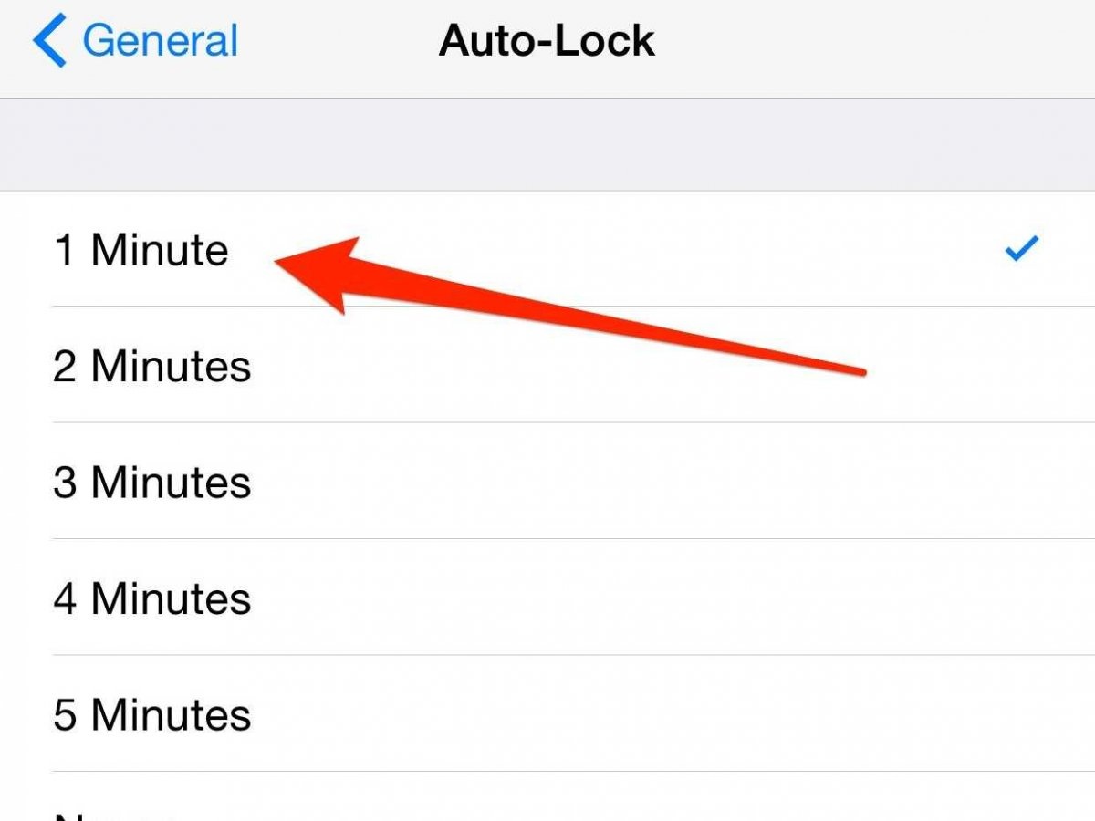 Hãy chắc chắn rằng iPhone tự động khóa màn hình sau 1 phút: Màn hình của iPhone tiêu tốn rất nhiều điện năng, chính vì thế thiết bị cần tự động khóa khi người dùng không sử dụng thiết bị. Có thể kiểm tra bằng cách vào Cài đặt > Cài đặt chung >Tự động khóa > Chọn 1 phút.