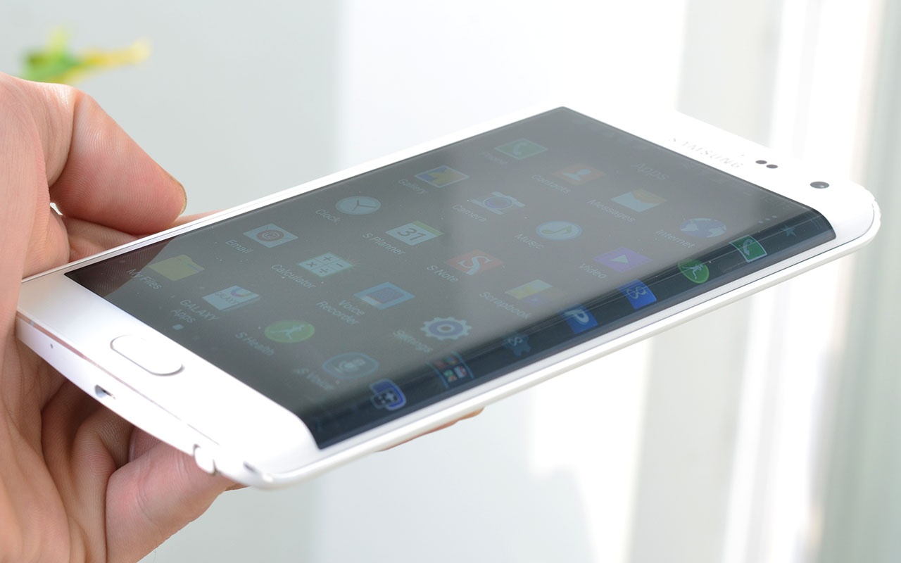 Samsung noi ve man hinh cong Galaxy Note Edge hinh anh
