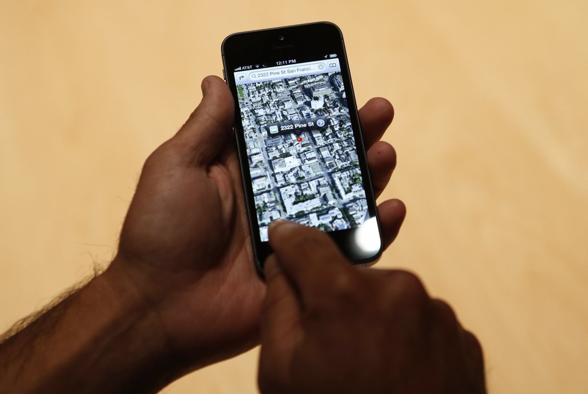 Apple Maps nhận được khá nhiều chỉ trích từ phía người dùng ngay từ lúc ra mắt cùng với iOS 6.