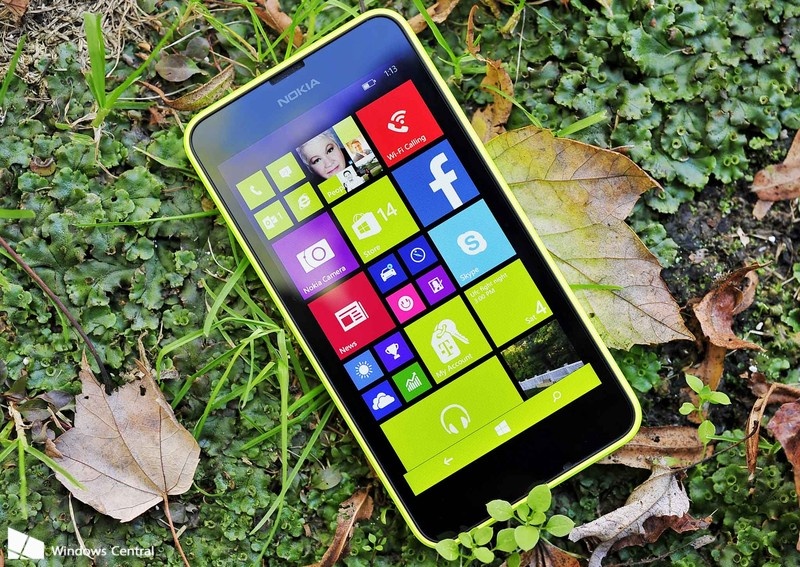Windows 10 chay on dinh tren Lumia cau hinh thap hinh anh