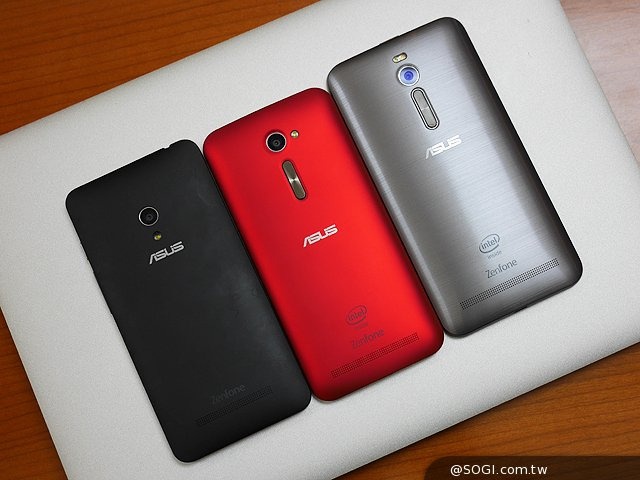 Zenfone 2 các phiên bản so dáng.