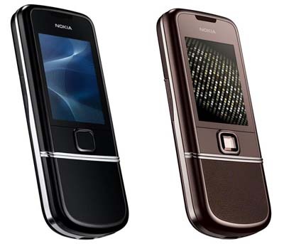 Các mẫu Nokia 8800 phiên bản Sirocco, Carbon Arte... hiện nay vẫn được săn lùng trên thị trường với giá hàng chục triệu đồng.