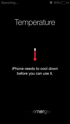 Nhiệt độ cao sẽ làm ảnh hưởng đến hiệu suất và tuổi thọ của pin.