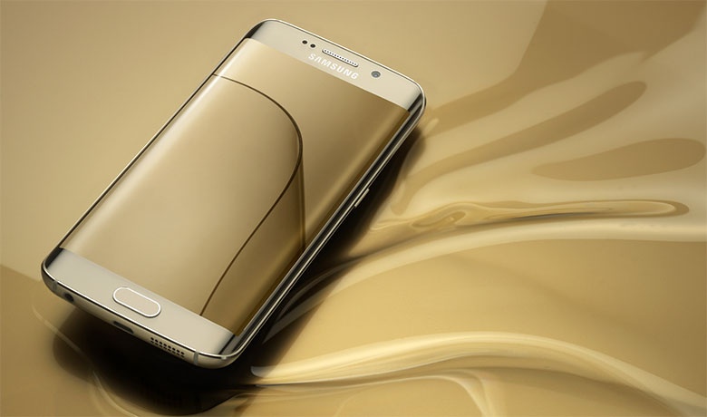 Galaxy S6 ban vang hut khach tai chau Au hinh anh