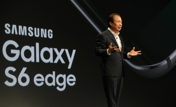 Samsung: 'Chung toi khong can voi va ra mat Galaxy Note 5' hinh anh