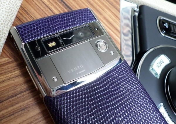 Vertu lo di dong cau hinh khung hinh anh