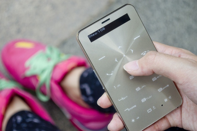 Dien thoai la co the thay the smartphone hinh anh