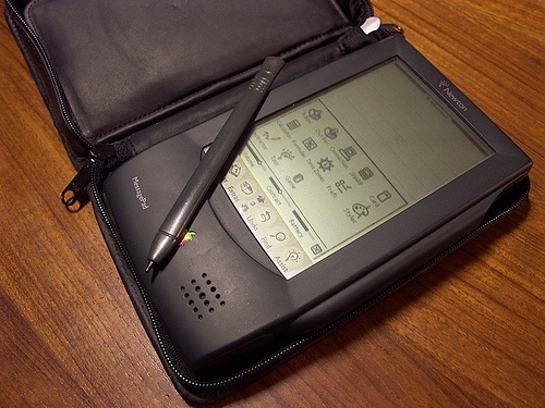 Nhung san pham that bai it nguoi biet cua Apple hinh anh