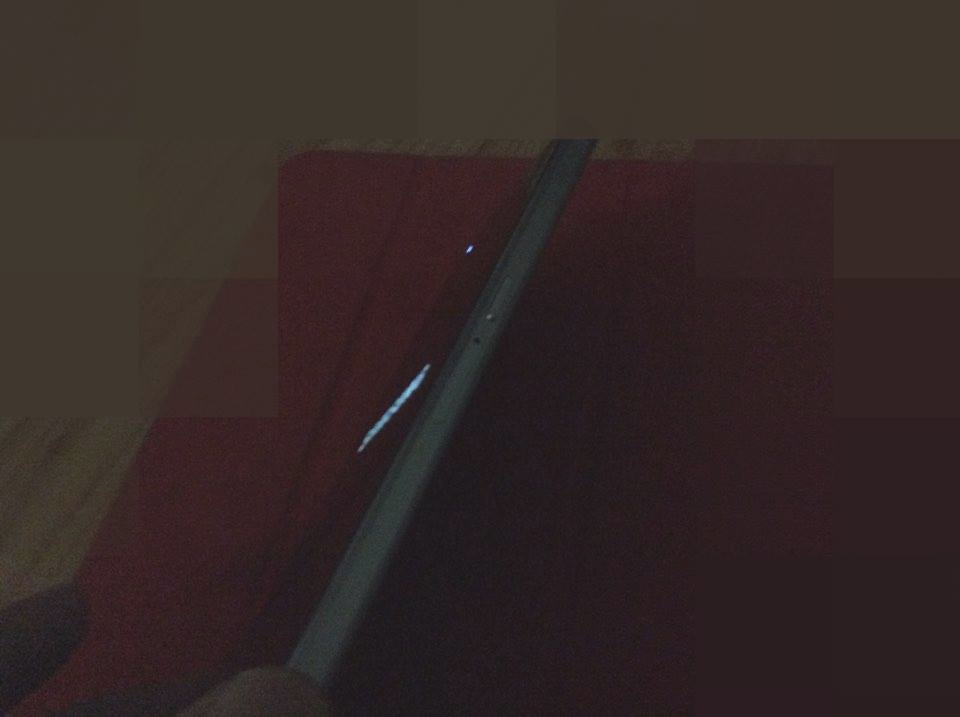 Sản phẩm có bộ khung với thiết kế tương tự Galaxy S6. Ảnh: Phone Arena