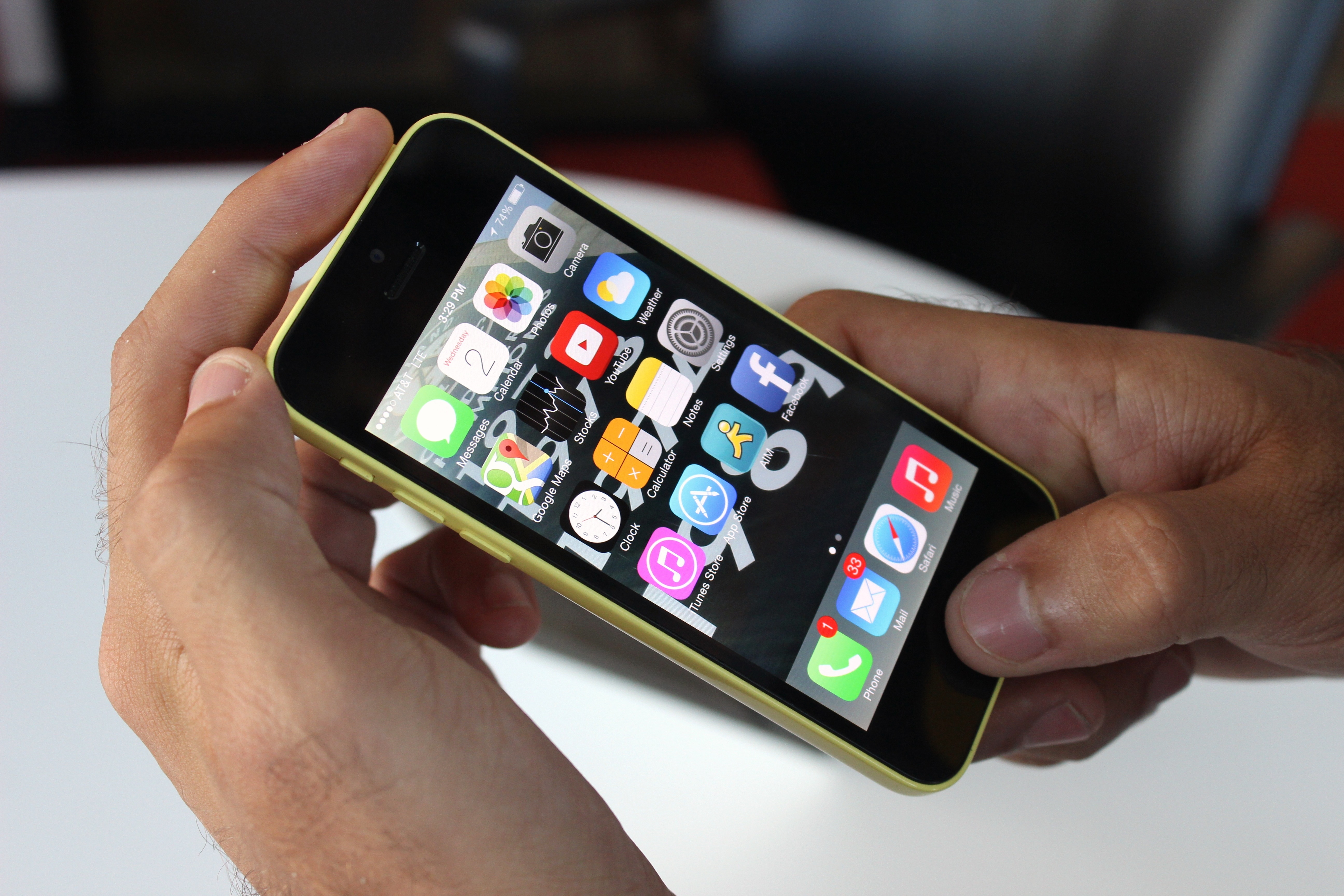 Cach tat ung dung bi treo tren iPhone doi cu hinh anh