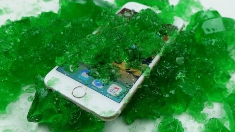 iPhone 6 van song sau khi de 9 tieng trong thach rau cau hinh anh