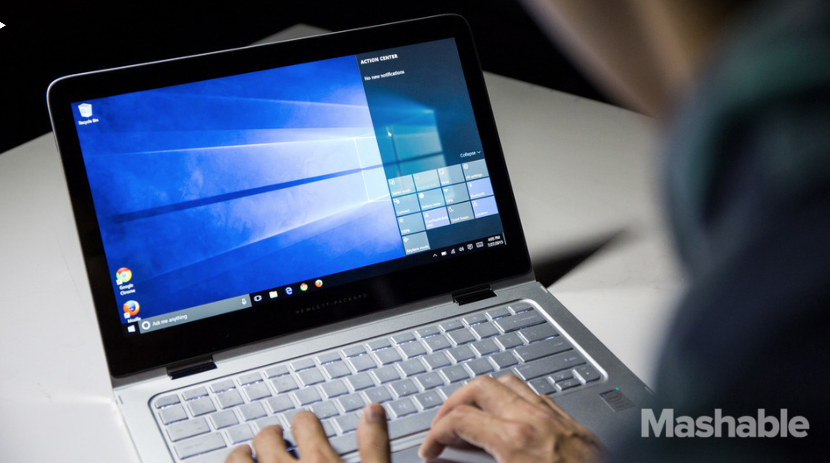 Ảnh Windows 10 của Microsoft. Ảnh: Mashable.