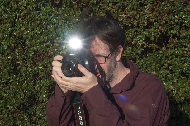 3 cach su dung den flash hieu qua hon tren DSLR hinh anh