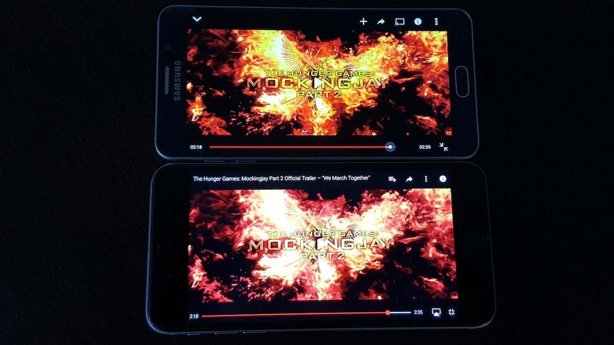 Thử nghiệm xem video cho thấy màn hình Note 5 vượt trội. Ảnh: Business Insider.