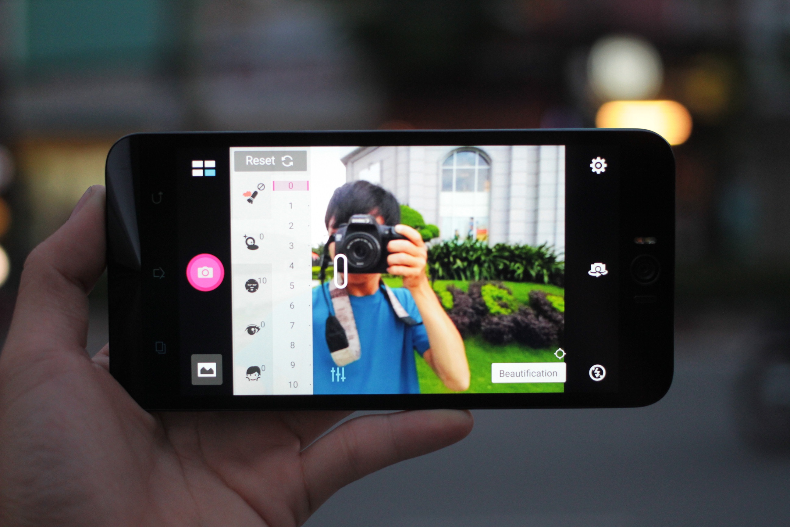 Mo hop Asus Zenfone Selfie o Viet Nam hinh anh