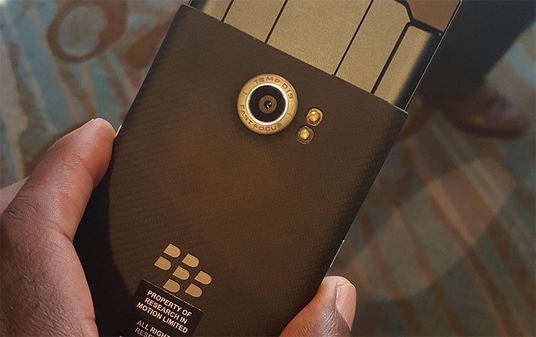 BlackBerry Priv co the trang bi camera 21 megapixel hinh anh