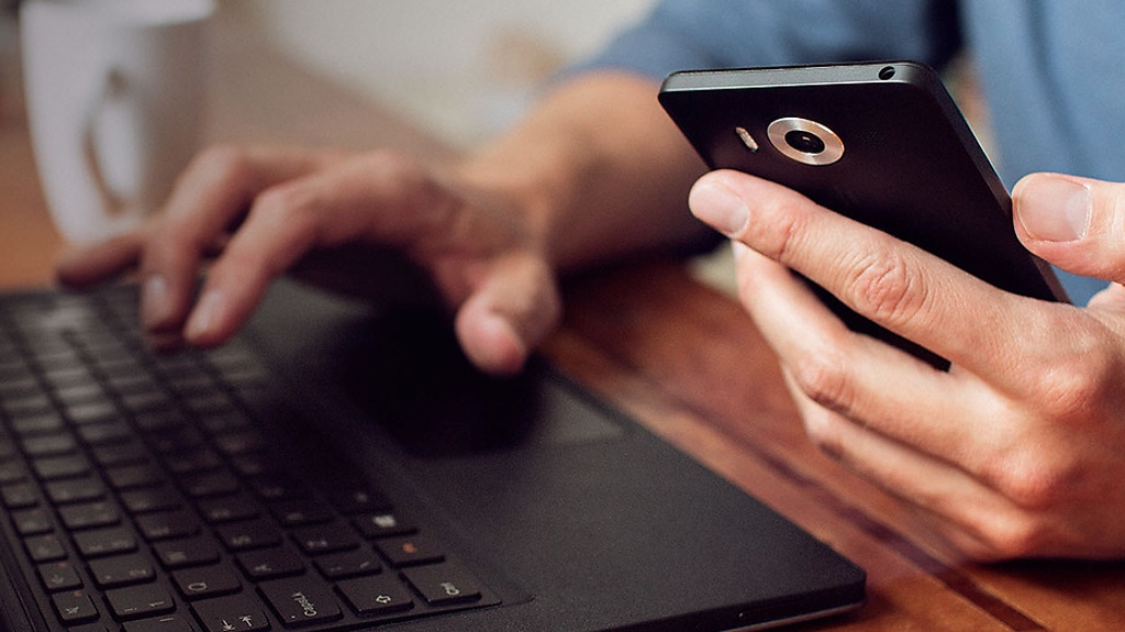 Windows 10 - noi dua Microsoft tro lai nguong cua vinh quang hinh anh