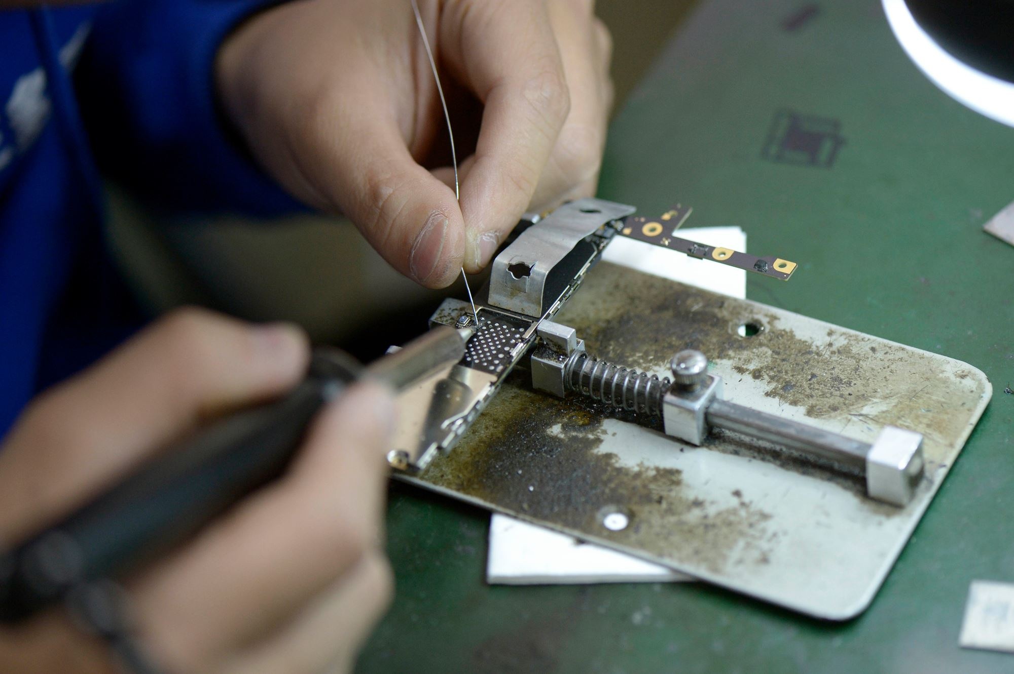 Quy trình có ba bước và mất khoảng 1 giờ đồng hồ.