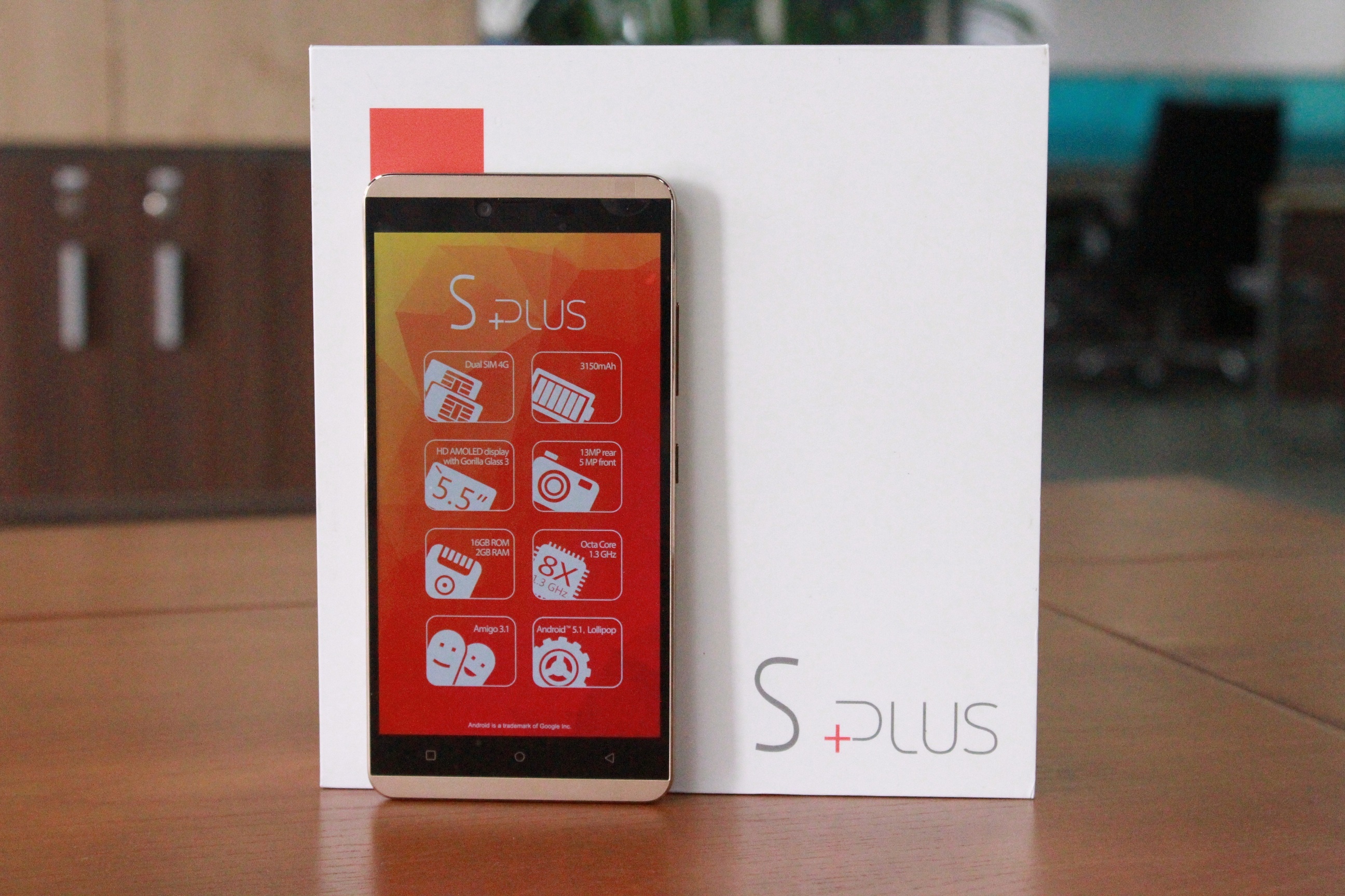 Mo hop Gionee S Plus man hinh 5,5 inch, gia 4,4 trieu o VN hinh anh