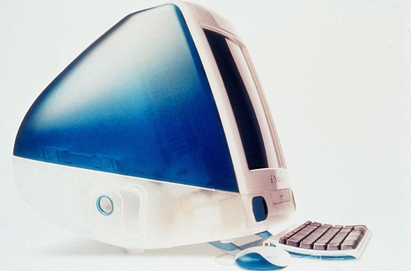 Apple bị coi là “dị thường” khi khai tử đĩa mềm trên Mac.