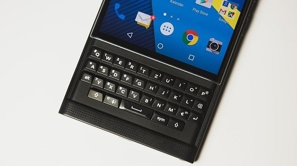 BlackBerry Priv, canh bac cuoi cung cua John Chen hinh anh