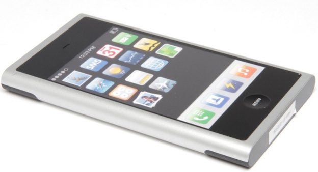 Rất may là Apple không phát hành nguyên mẫu iPhone này.