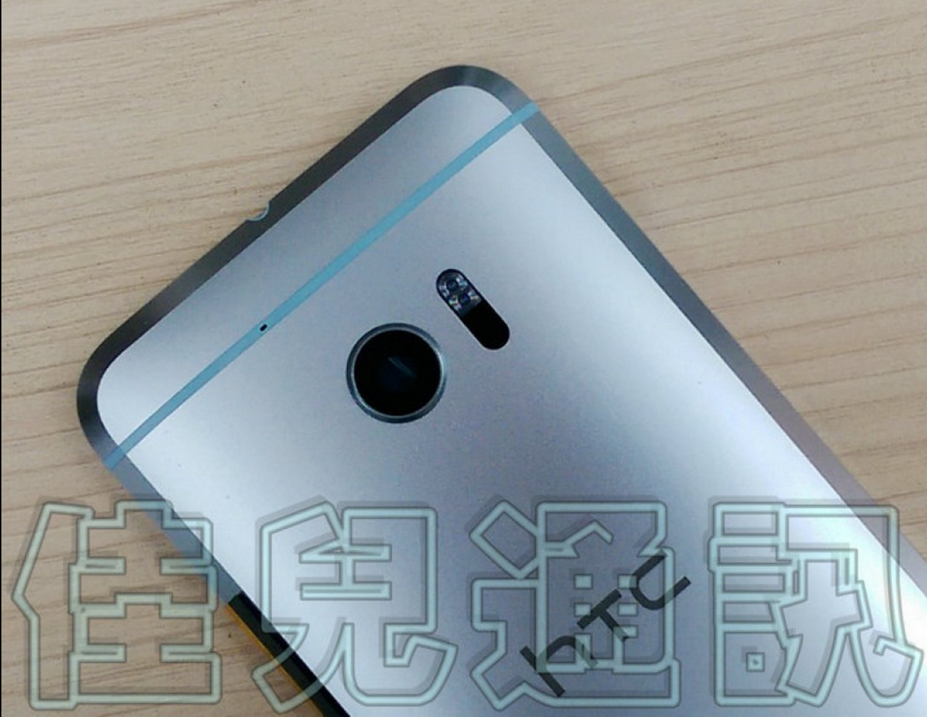 Hình ảnh mặt sau HTC M10 rò rỉ ảnh 5 Hinh anh mat sau HTC M10 ro ri anh 5