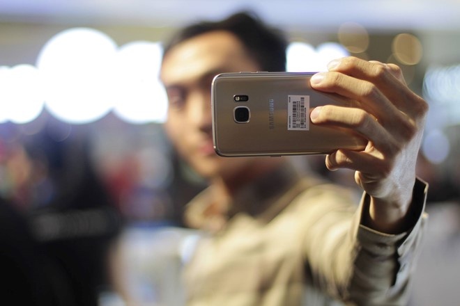 Samsung S7 va S7 Edge ban gan 10 trieu may anh 1