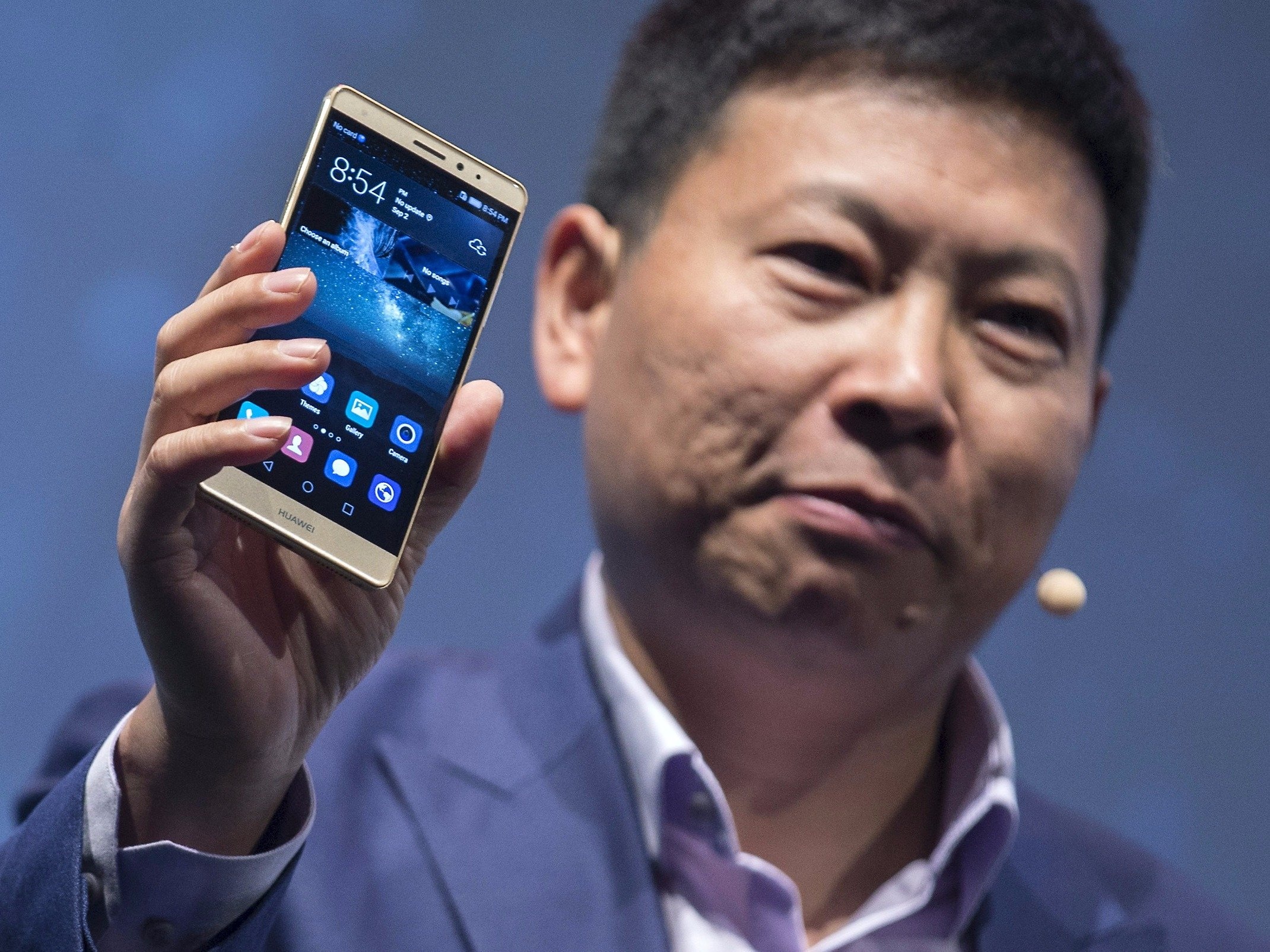 Cuộc chiến Huawei và Apple ảnh 3 Cuoc chien Huawei va Apple anh 3