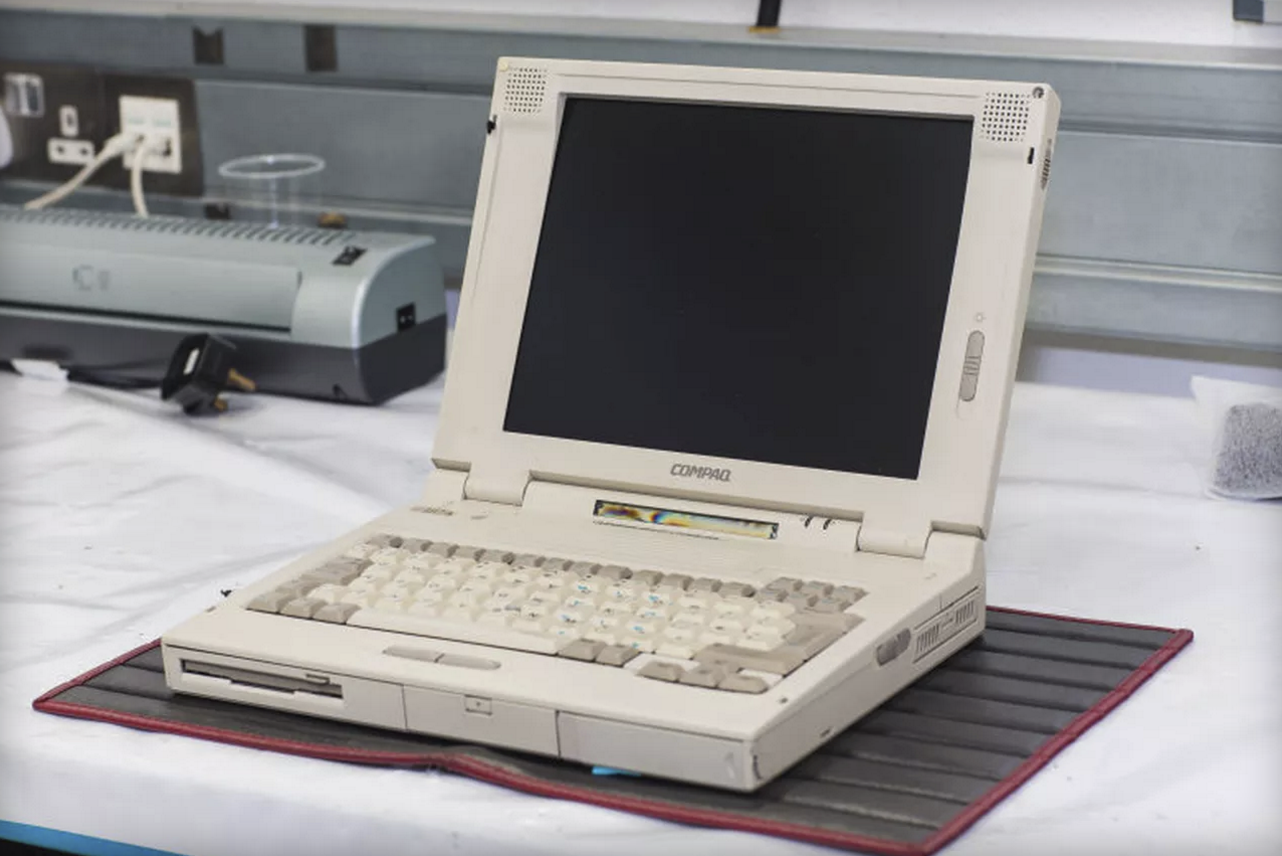 May tinh 20 nam tuoi la trung tam cua McLaren F1 hinh anh