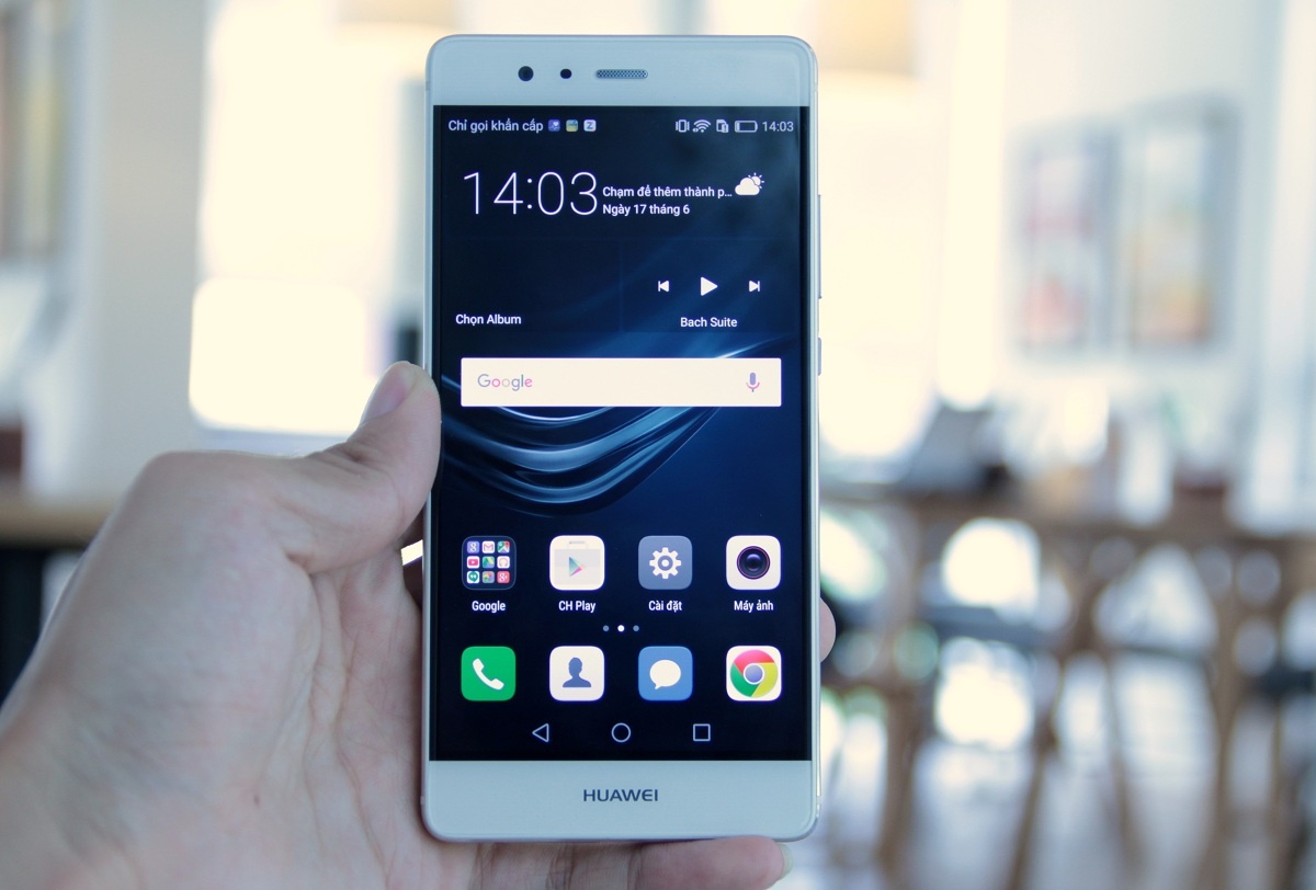 Mo hop smartphone dung camera Leica dau tien tai VN hinh anh