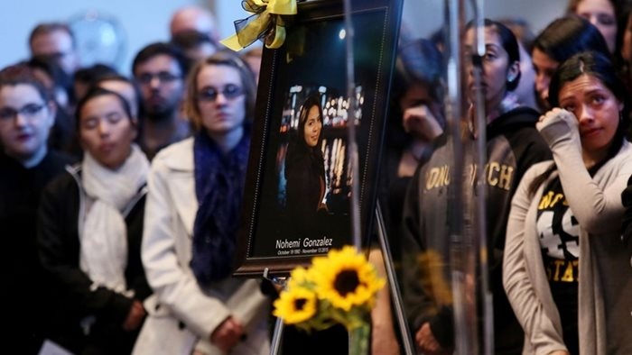 Facebook bi kien vi chu nghia khung bo anh 1