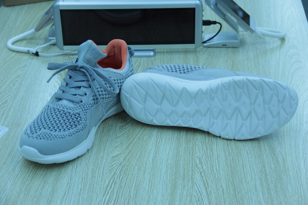 giay thong minh xiaomi tai Viet Nam anh 4