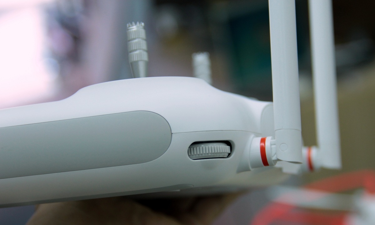 tren tay Xiaomi Mi Drone tai Viet Nam anh 9