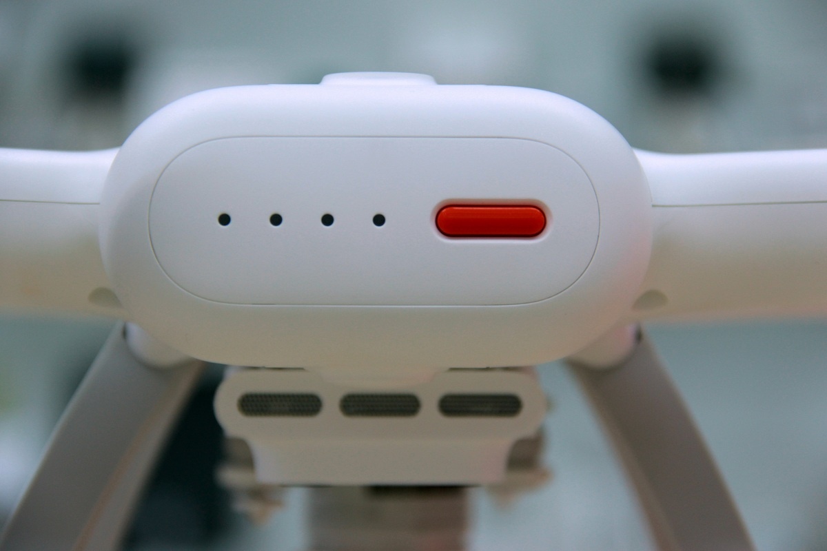 tren tay Xiaomi Mi Drone tai Viet Nam anh 7