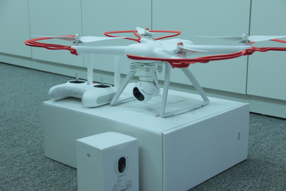 tren tay Xiaomi Mi Drone tai Viet Nam anh 10