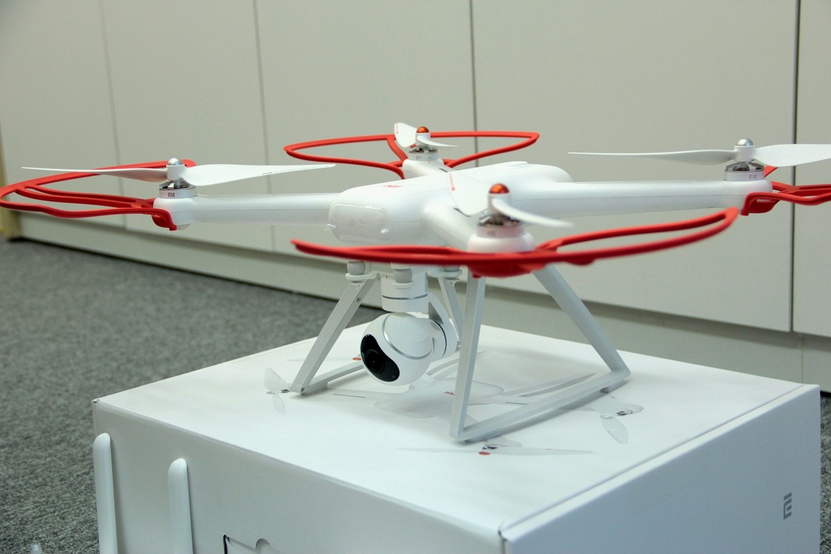 Xiaomi Mi Drone ve Viet Nam, gia 11,5 trieu dong hinh anh