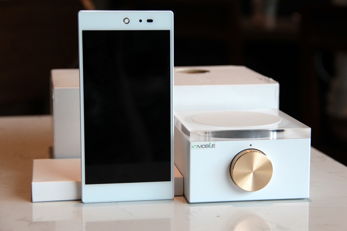 Pantech Sky IM-100 gia 5 trieu dong tai VN hinh anh