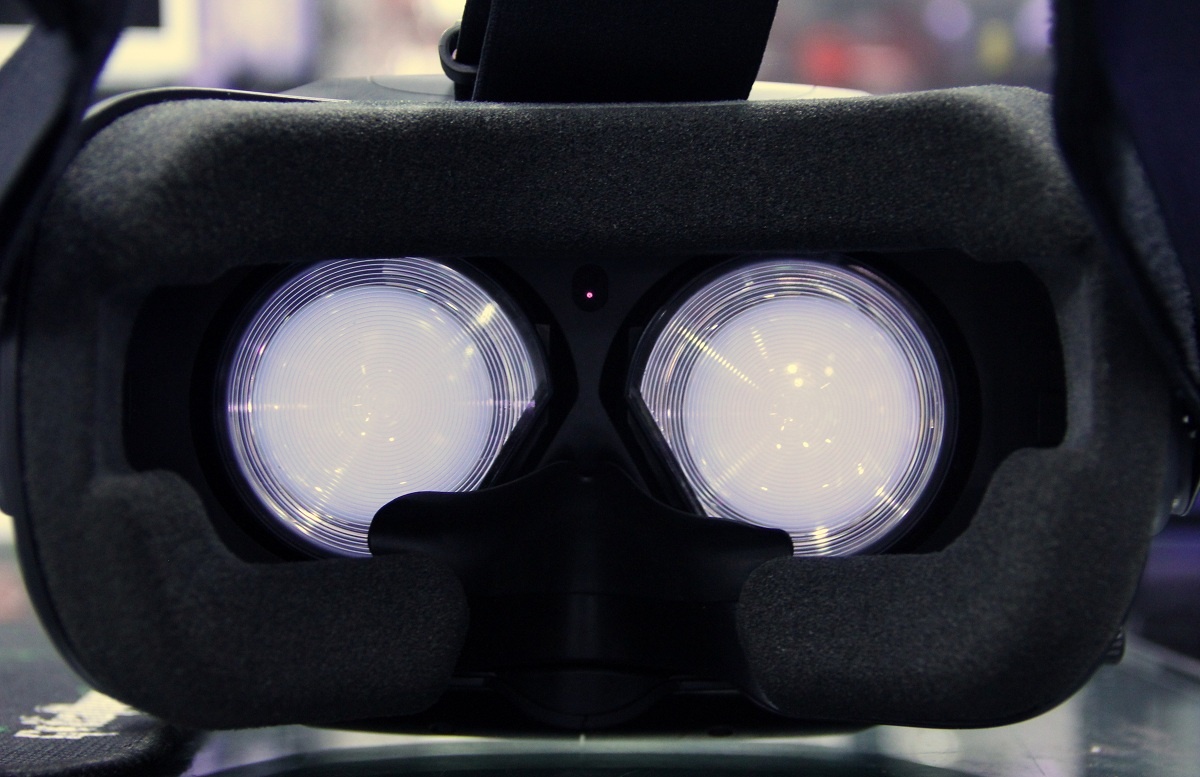 kinh thuc te ao HTC Vive tai viet nam anh 5