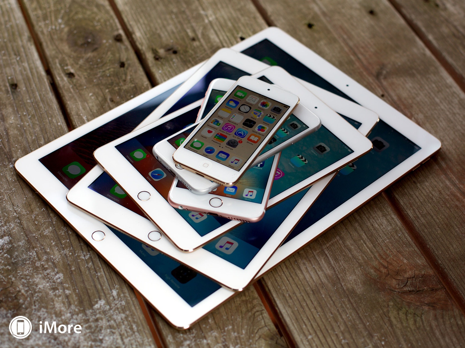 Doanh thu va loi nhuan tu iPhone, iPad tiep tuc giam hinh anh