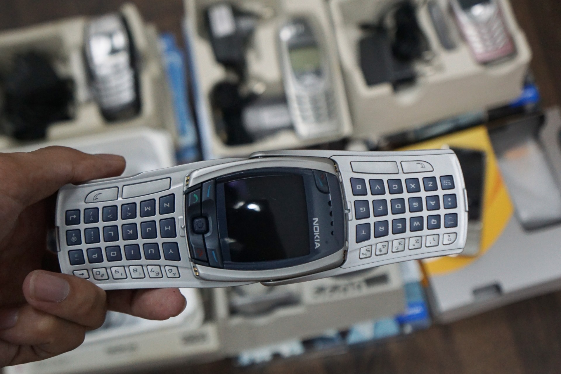 Bo suu tam dien thoai Nokia cua ca sy Duc Tuan anh 9